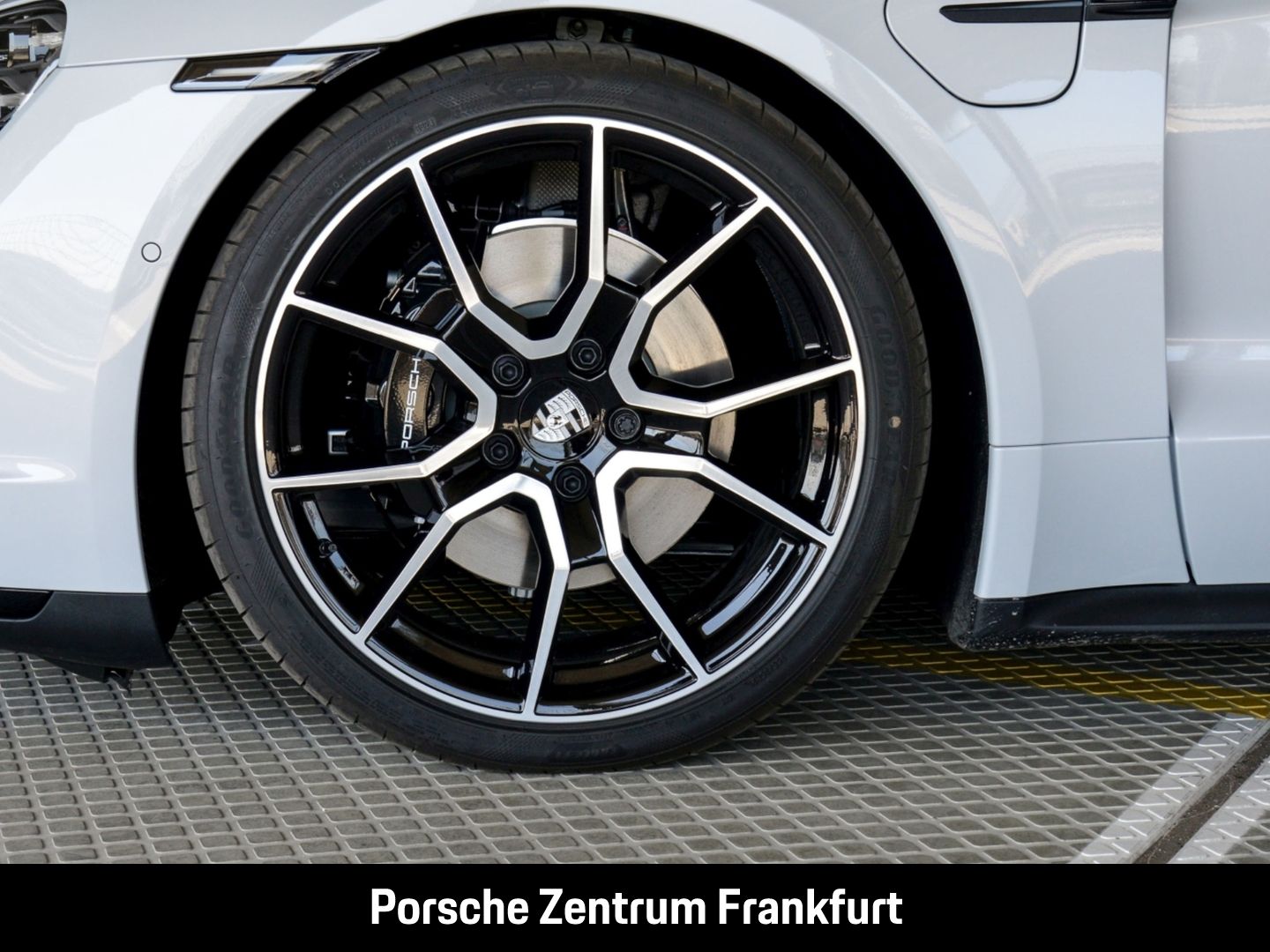 Porsche Taycan 4S SportDesign Paket Performancebatterie+