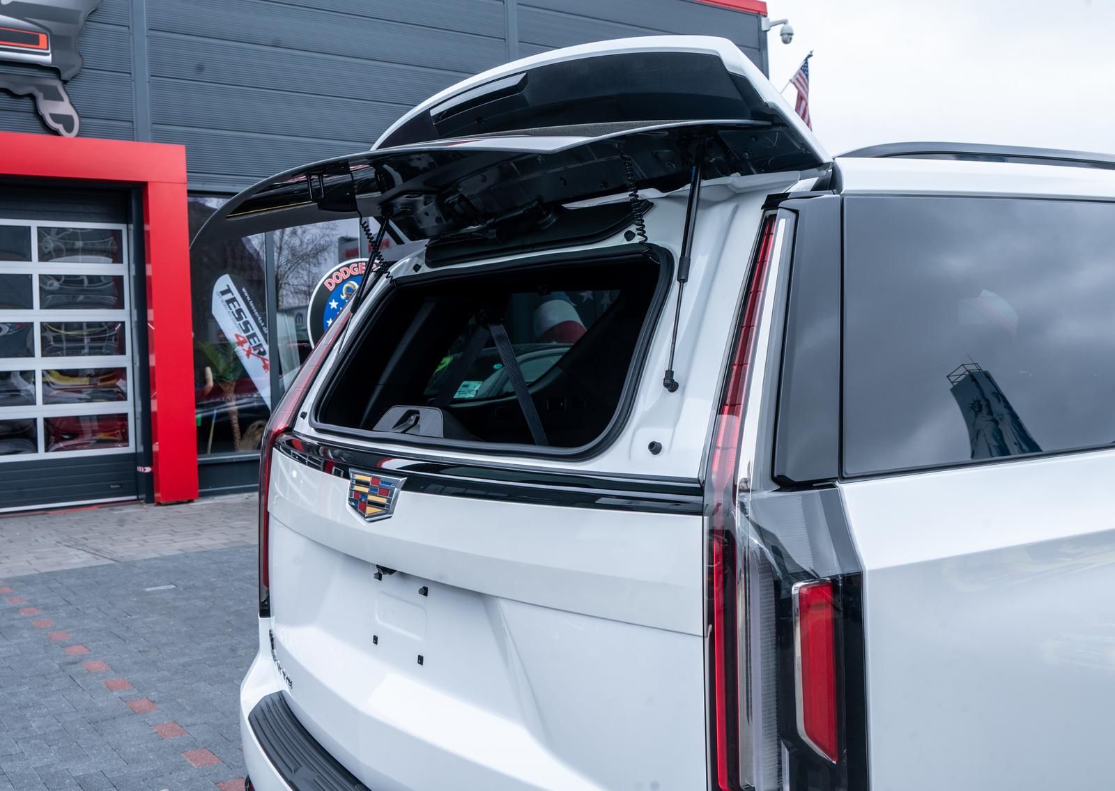 Cadillac Escalade 6,2l Sport Platinum,Nachtsicht,Luft,LPG