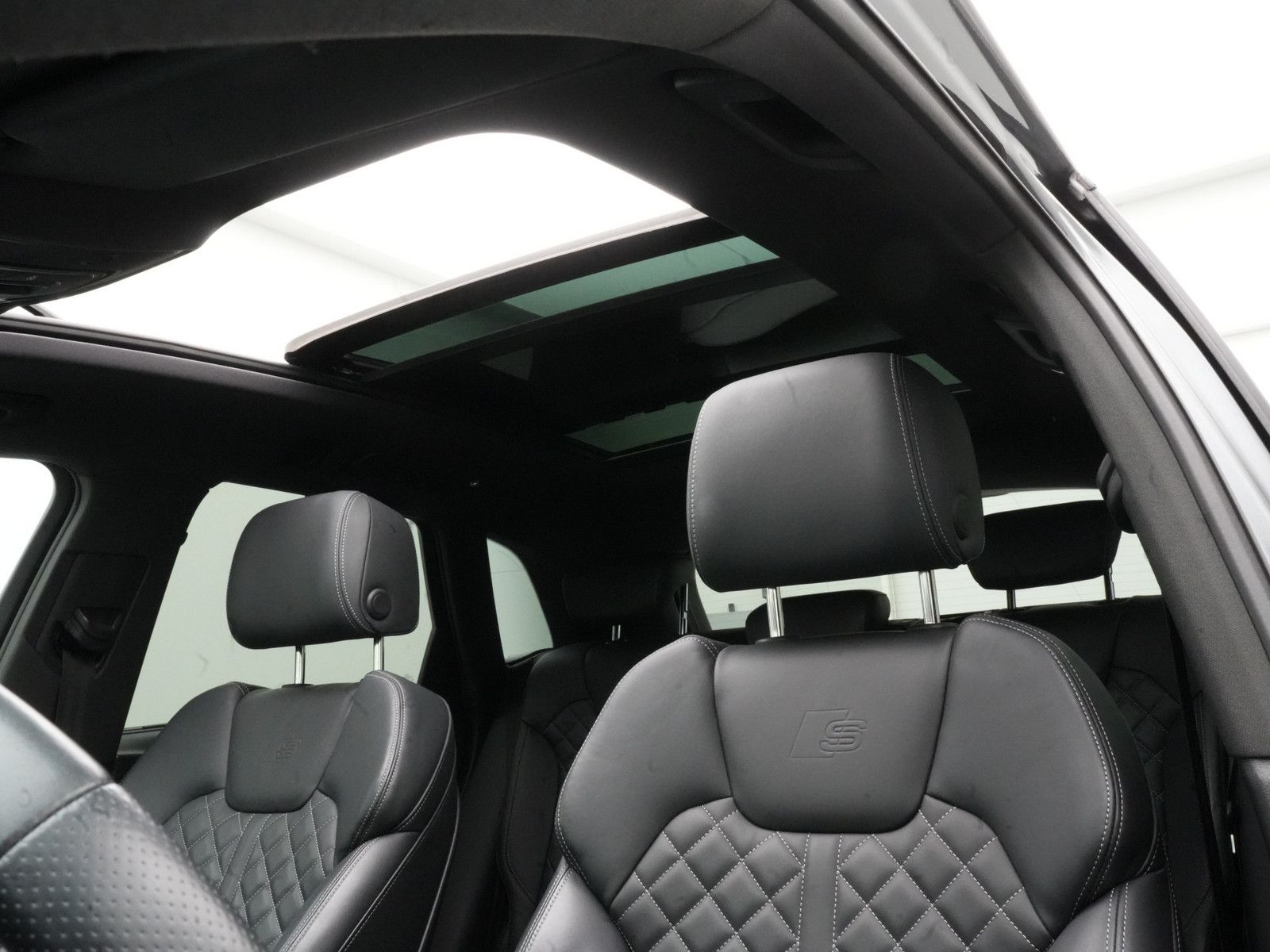 Audi Q5 S line VIRT PANO RAUTE B&O LEDER STANDHZ NAVI