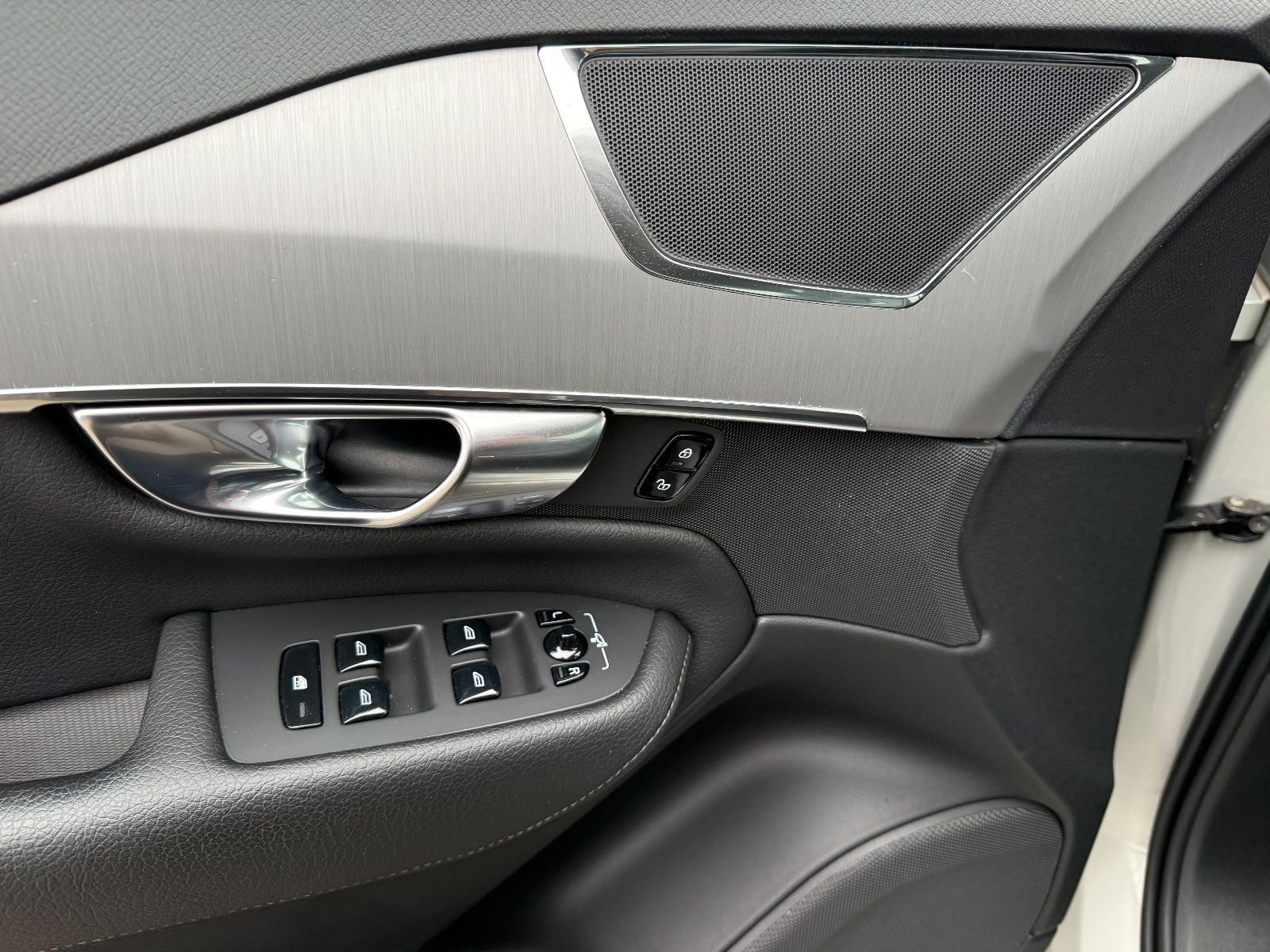 Volvo XC90 Inscription Expression Recharge Plug-In Hyb