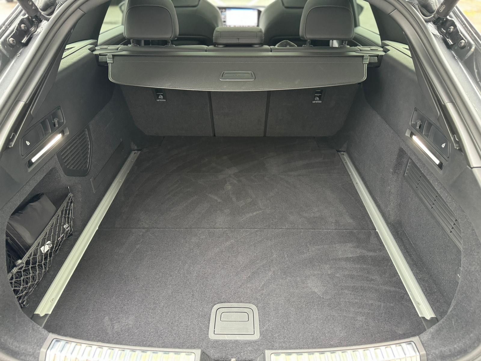 Audi A6 AVANT 2.0TDI 2x S LINE PANO 2xDISPLAY LEDER