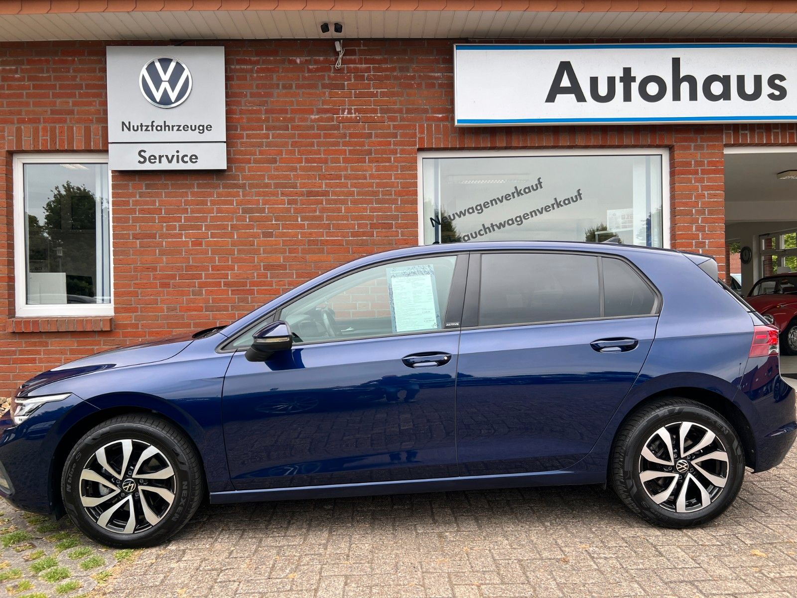 Volkswagen Golf VIII 2.0TDi DSG - Samsaru's Car Outlet