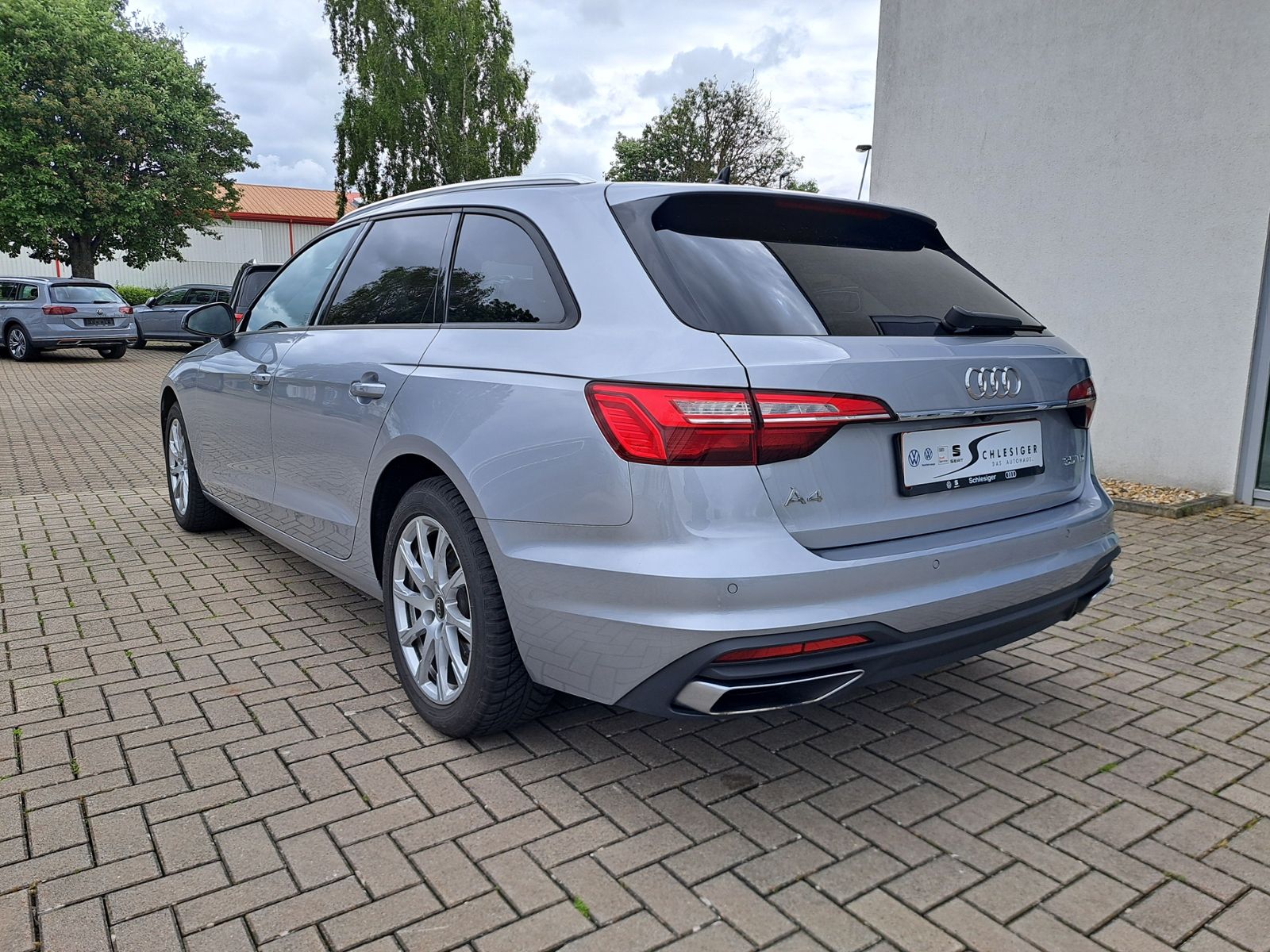 Audi A4 Avant 35 TDI - Samsaru's Car Outlet