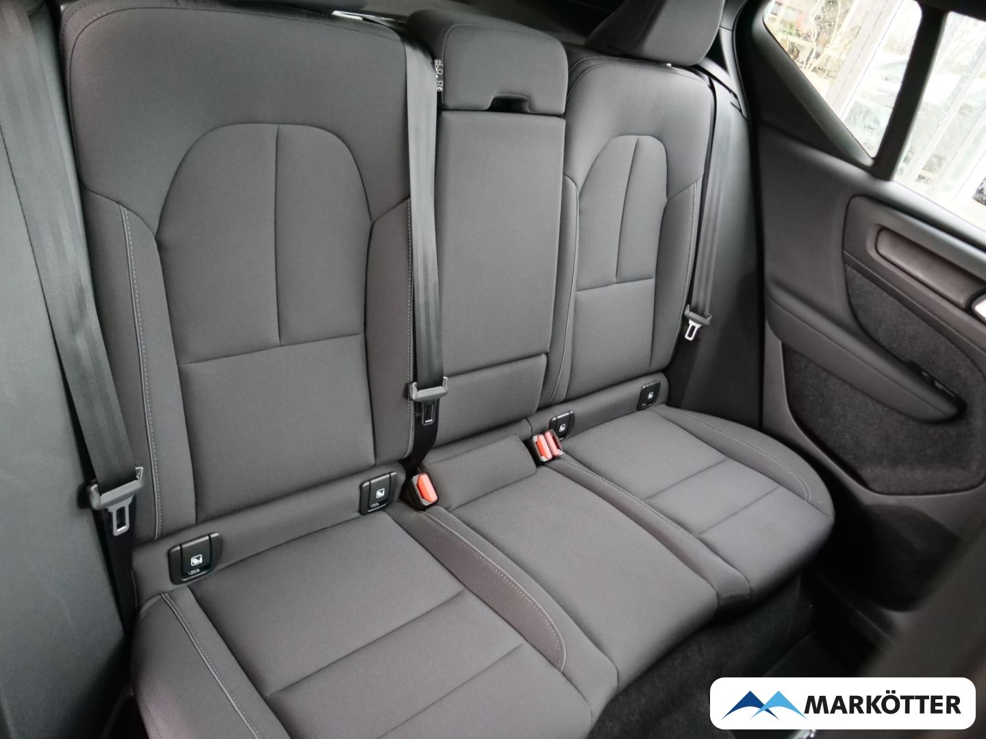 Volvo XC40 Recharge Single Motor STHZ/AHK/Wärmepumpe