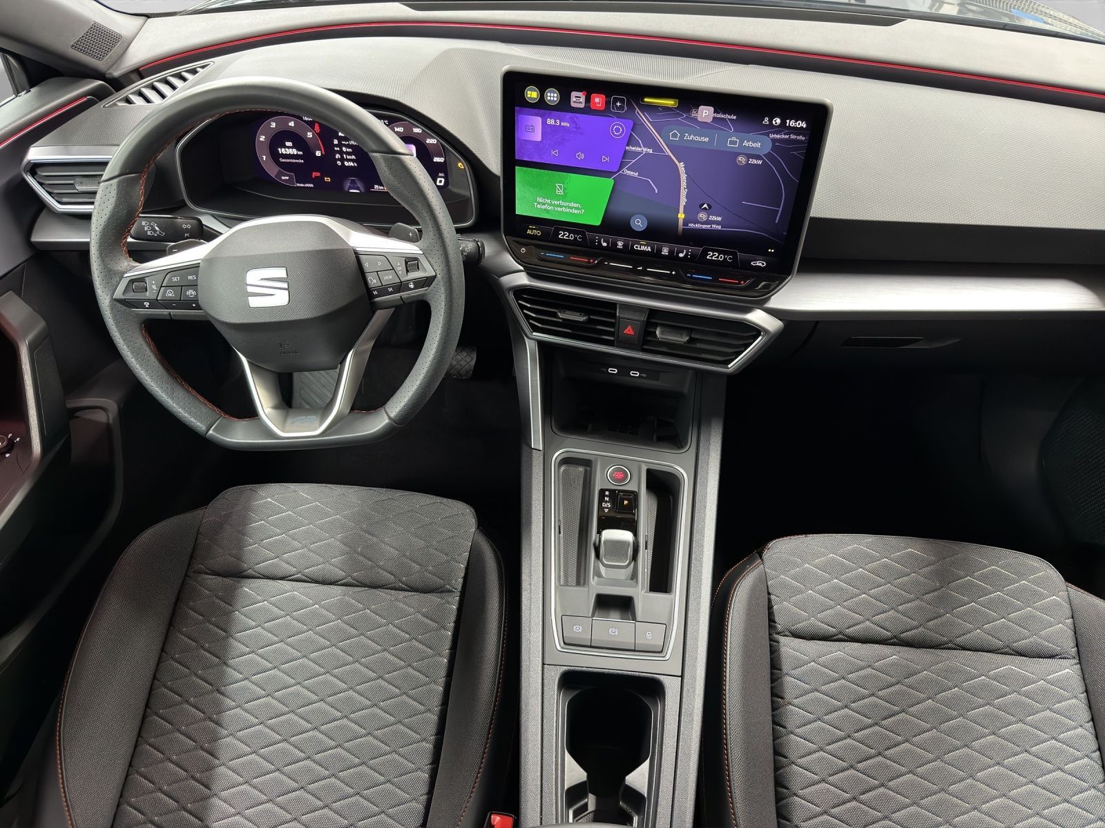 Seat Leon Sportstourer 2.0 TDI DSG FR AHK KAMERA NAVI