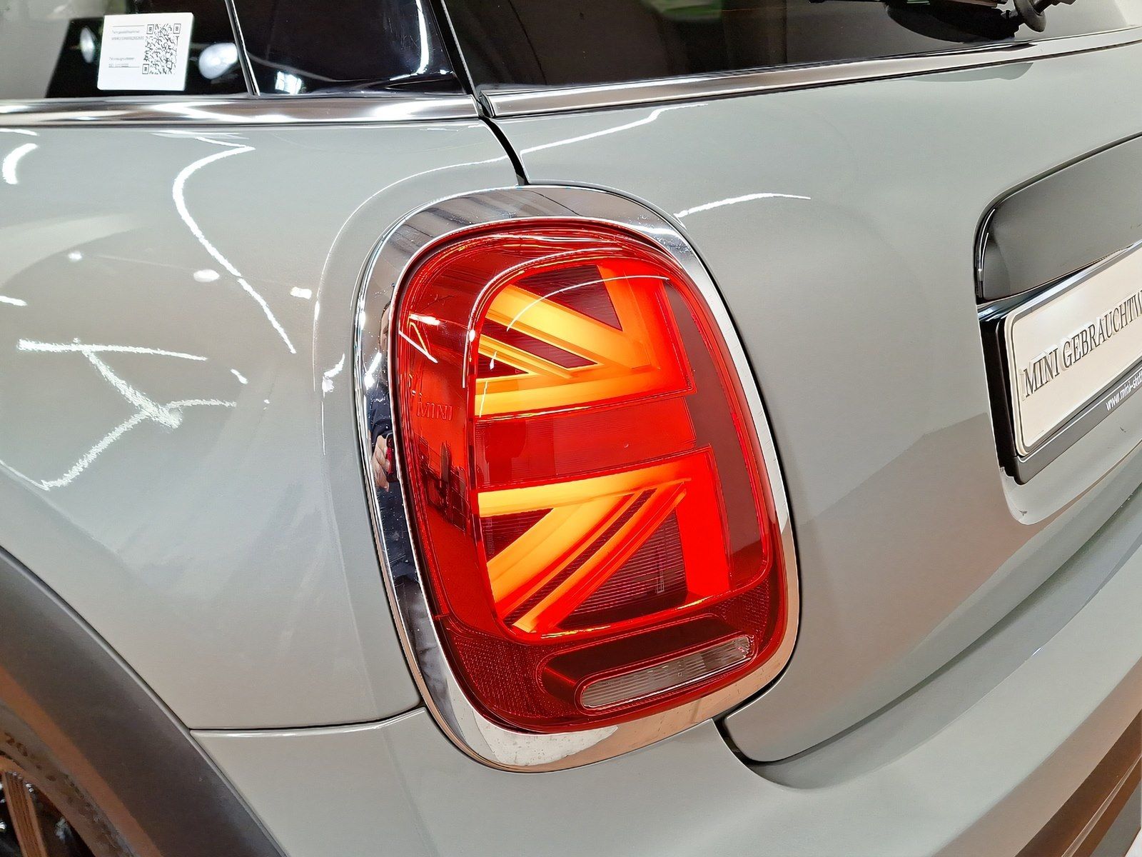 MINI Cooper - Samsaru's Car Outlet