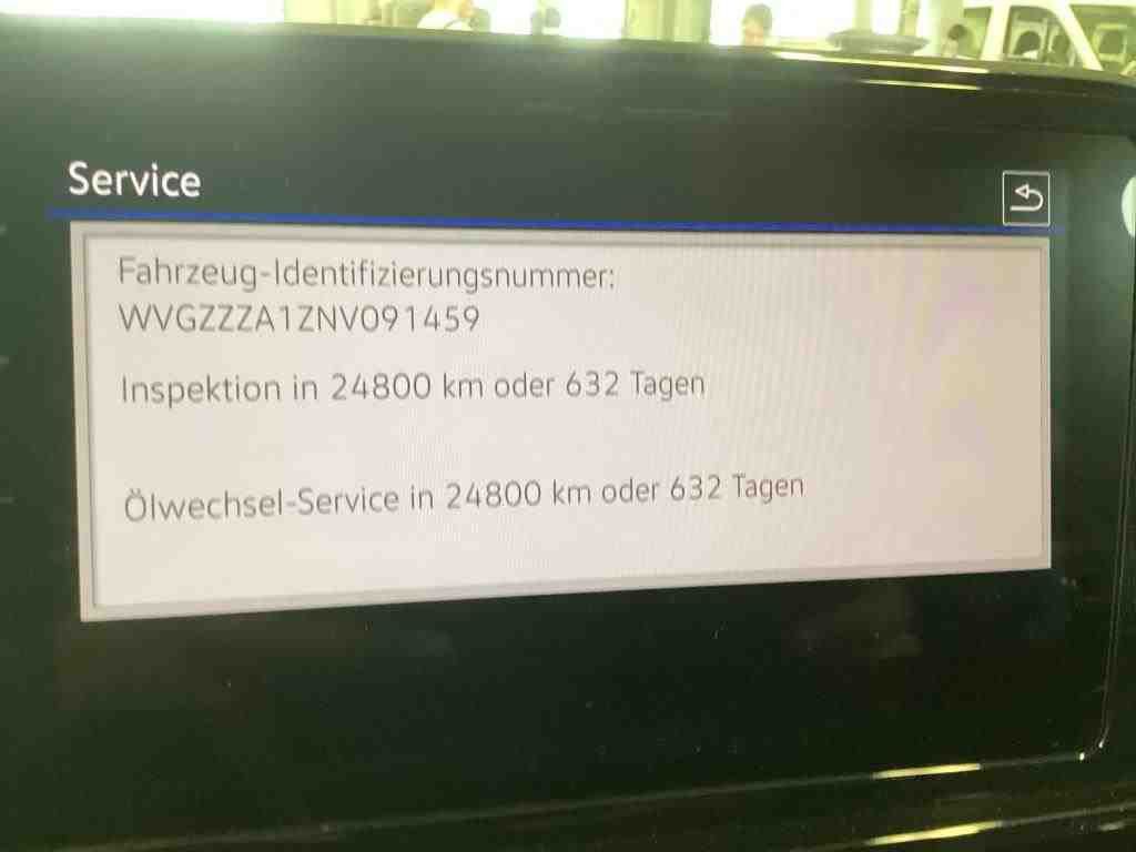 Volkswagen T-Roc 2.0 TSI 4MOTION R-Line - Samsaru's Car Outlet