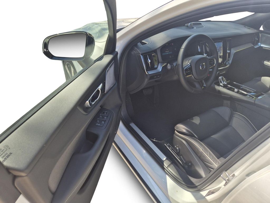 Volvo S60 T8 Ultimate Dark Recharge Plug-In Hybrid AWD