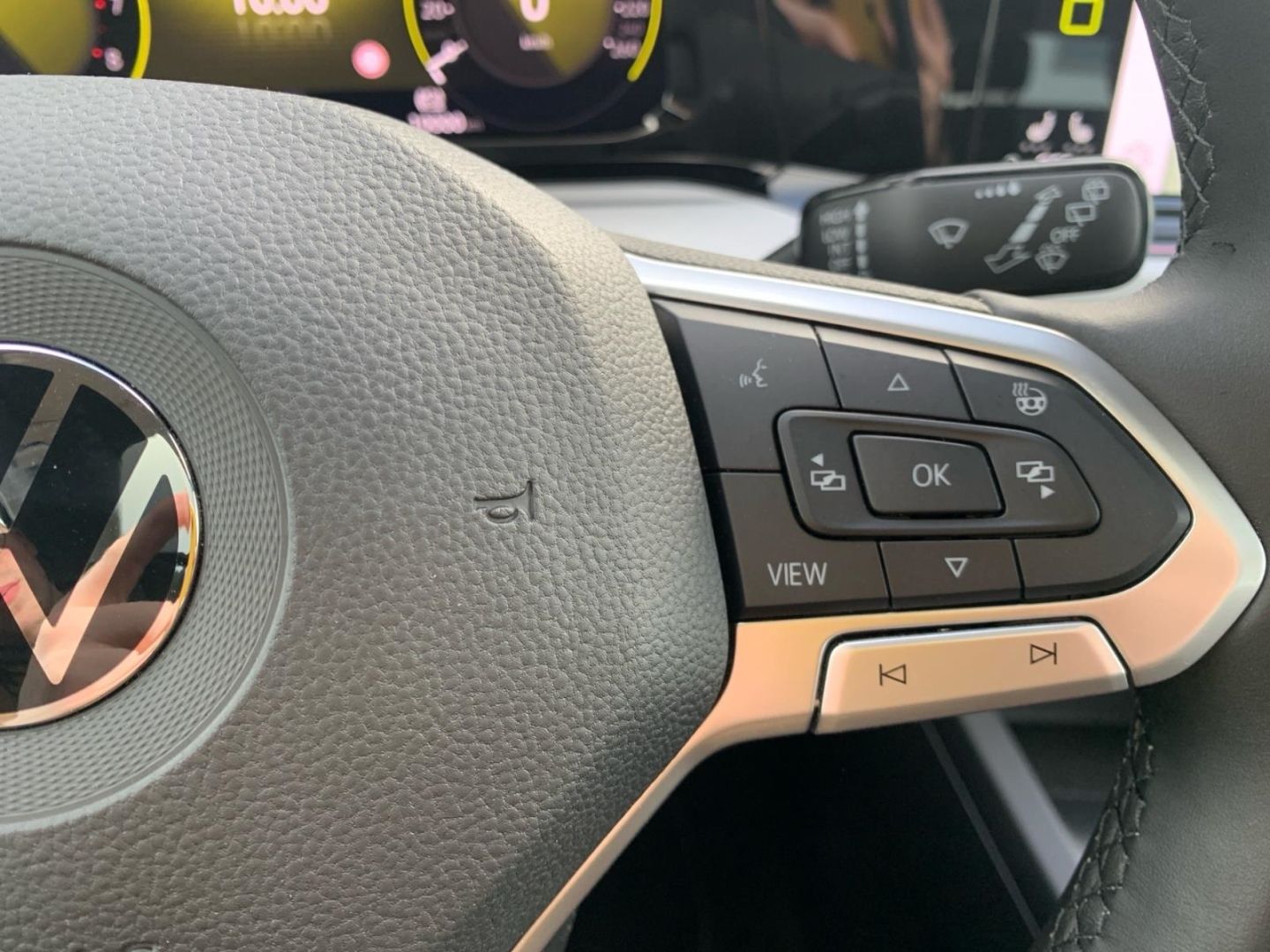 Volkswagen Golf Variant 8 VIII Life 1.5 TSI - Samsaru's Car Outlet