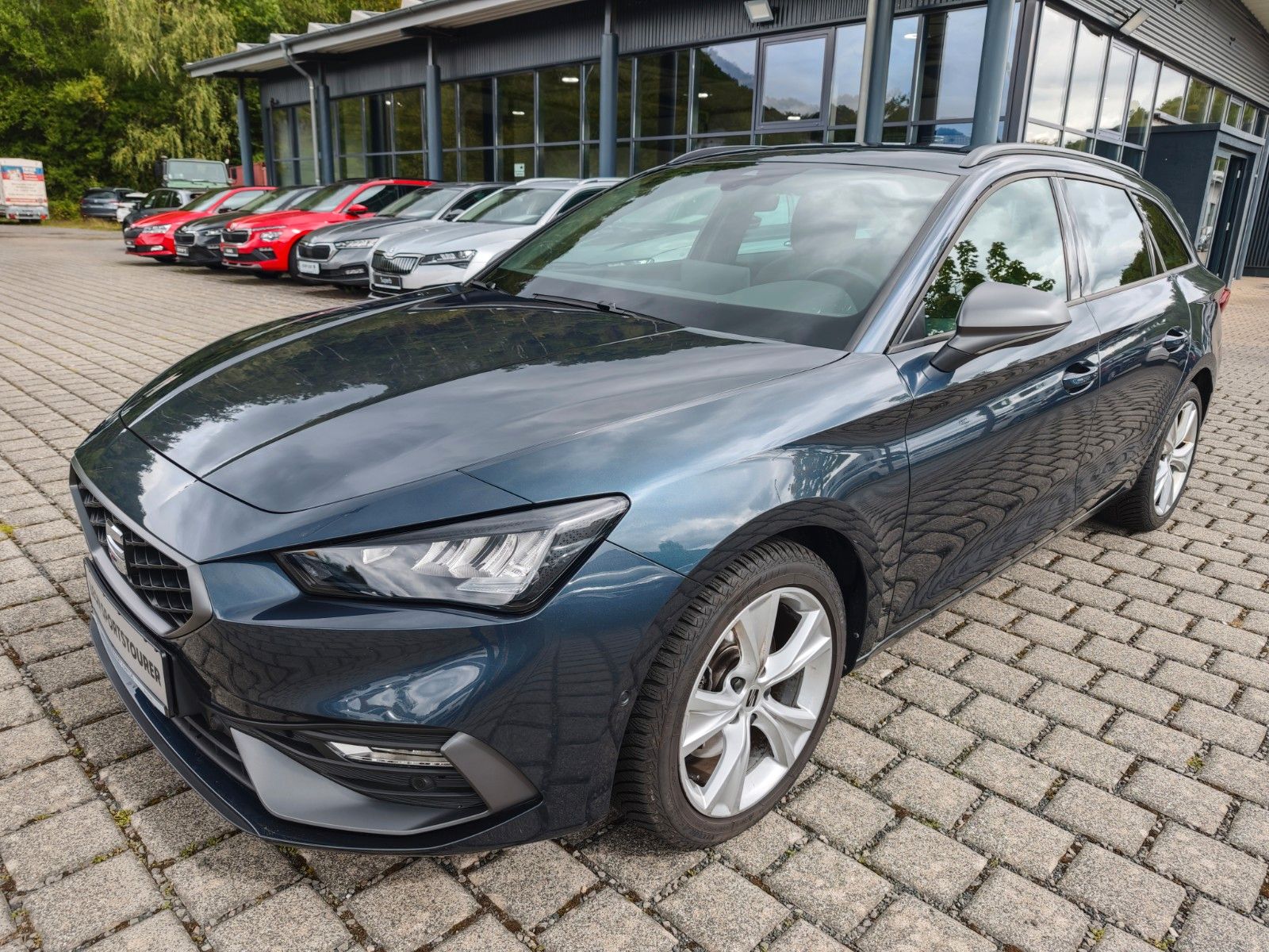 Seat Leon Sportstourer FR DSG 150PS NAVI+AHK+SHZ+APP+
