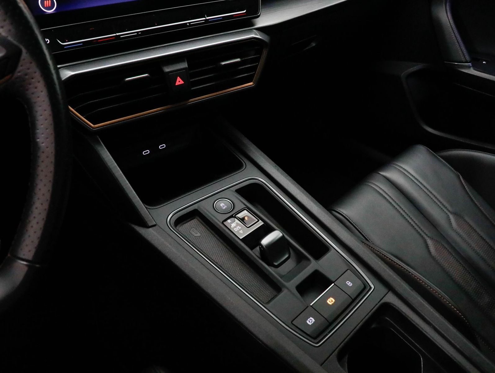 Cupra Formentor 2.0 TSI 4D DSG VZ AHK CarPlay SHZ ACC