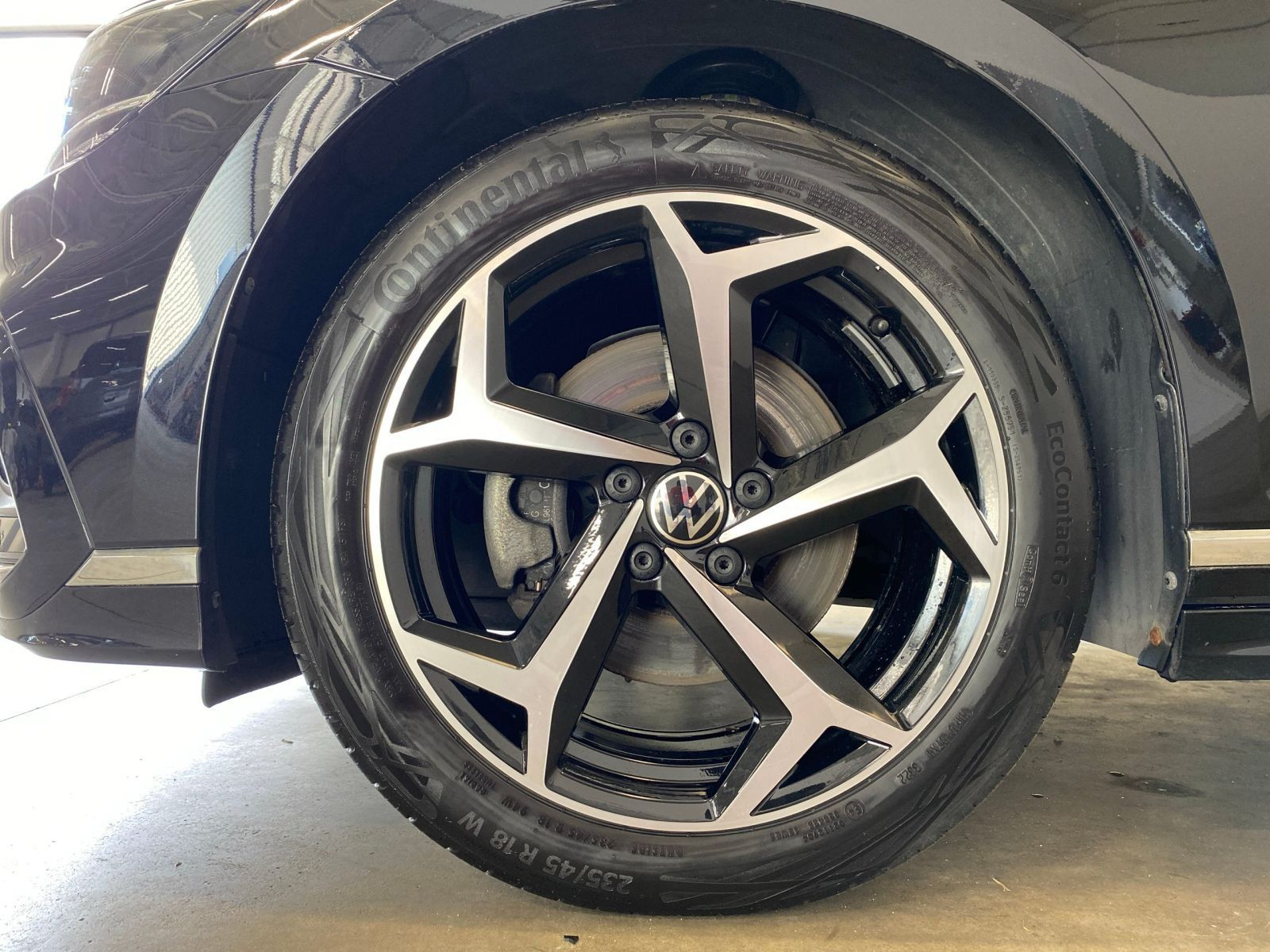 Volkswagen Passat Variant 2.0 TDI Business R-Line - Samsaru's Car Outlet