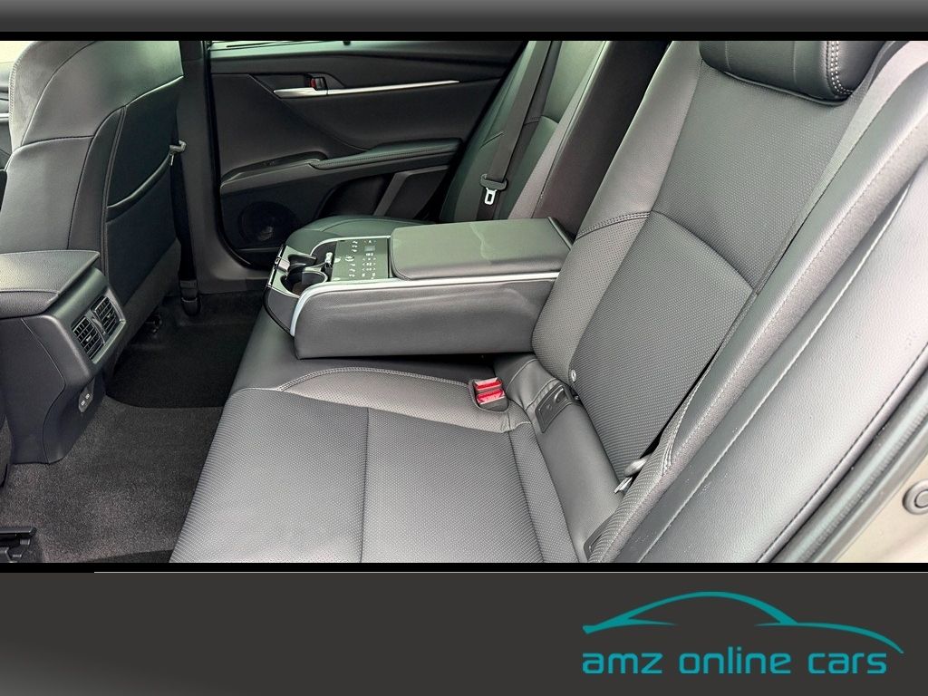 Toyota Camry 2.5 Hybrid Executive Navi*Kamera*LED