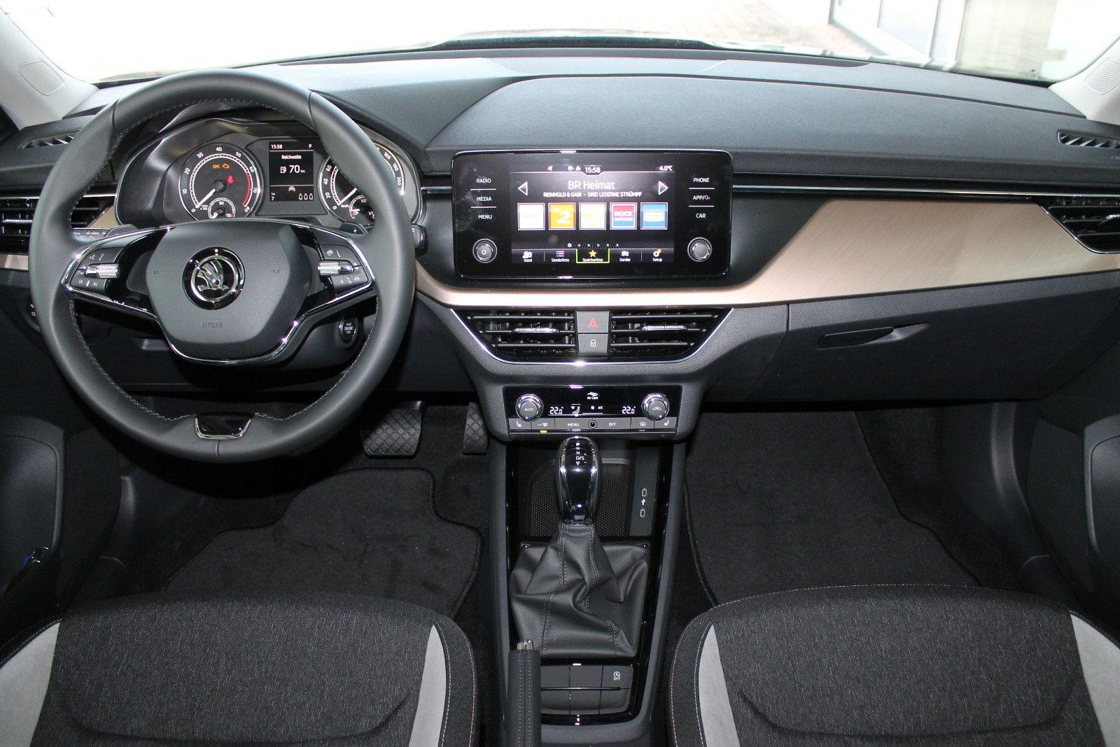 Skoda Kamiq 1.0 TSI DSG Style - Samsaru's Car Outlet