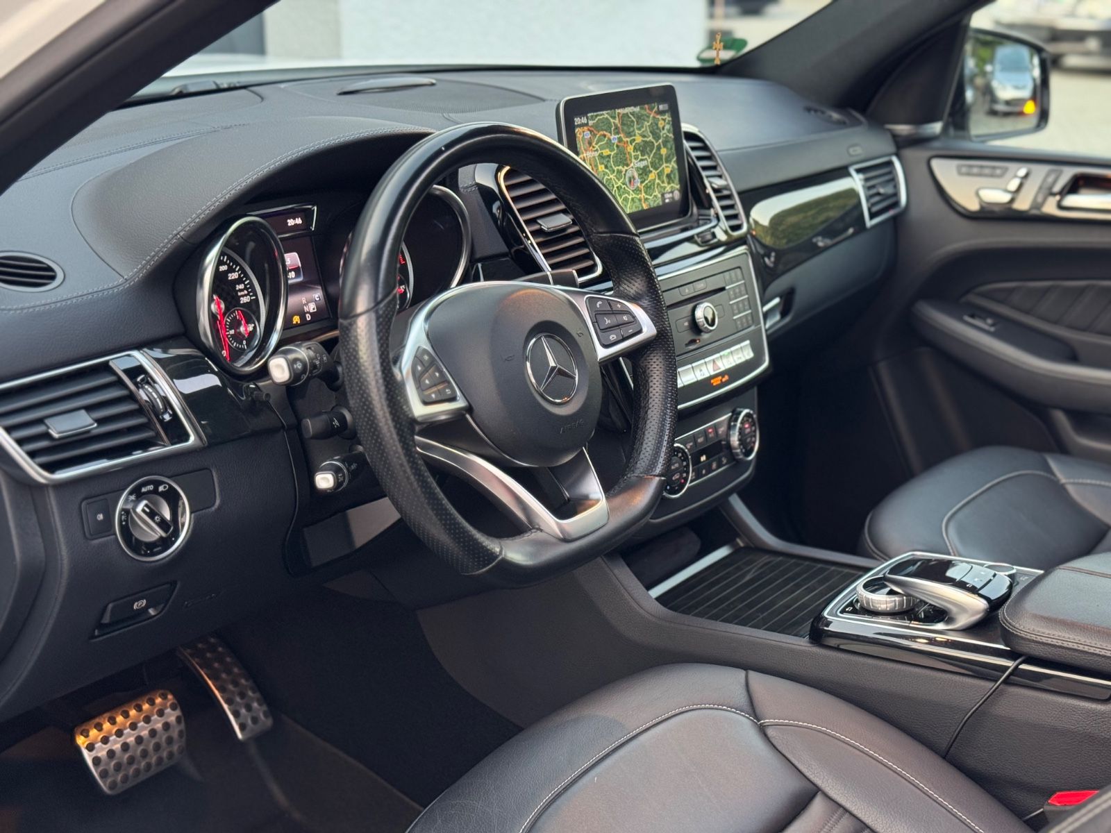 Mercedes-Benz GLE 500 V8 4Matic AMG-Line/Night-Paket/SoftClose