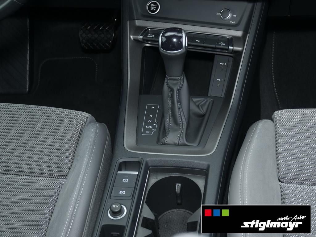 Audi Q3 Sportback S-line 40TDI quattro KAMERA+LED+19`