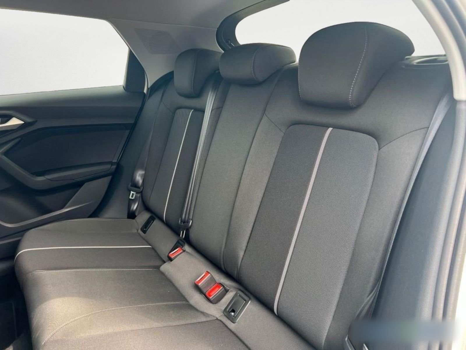 Audi A1 allstreet 30 TFSI S tronic - Samsaru's Car Outlet