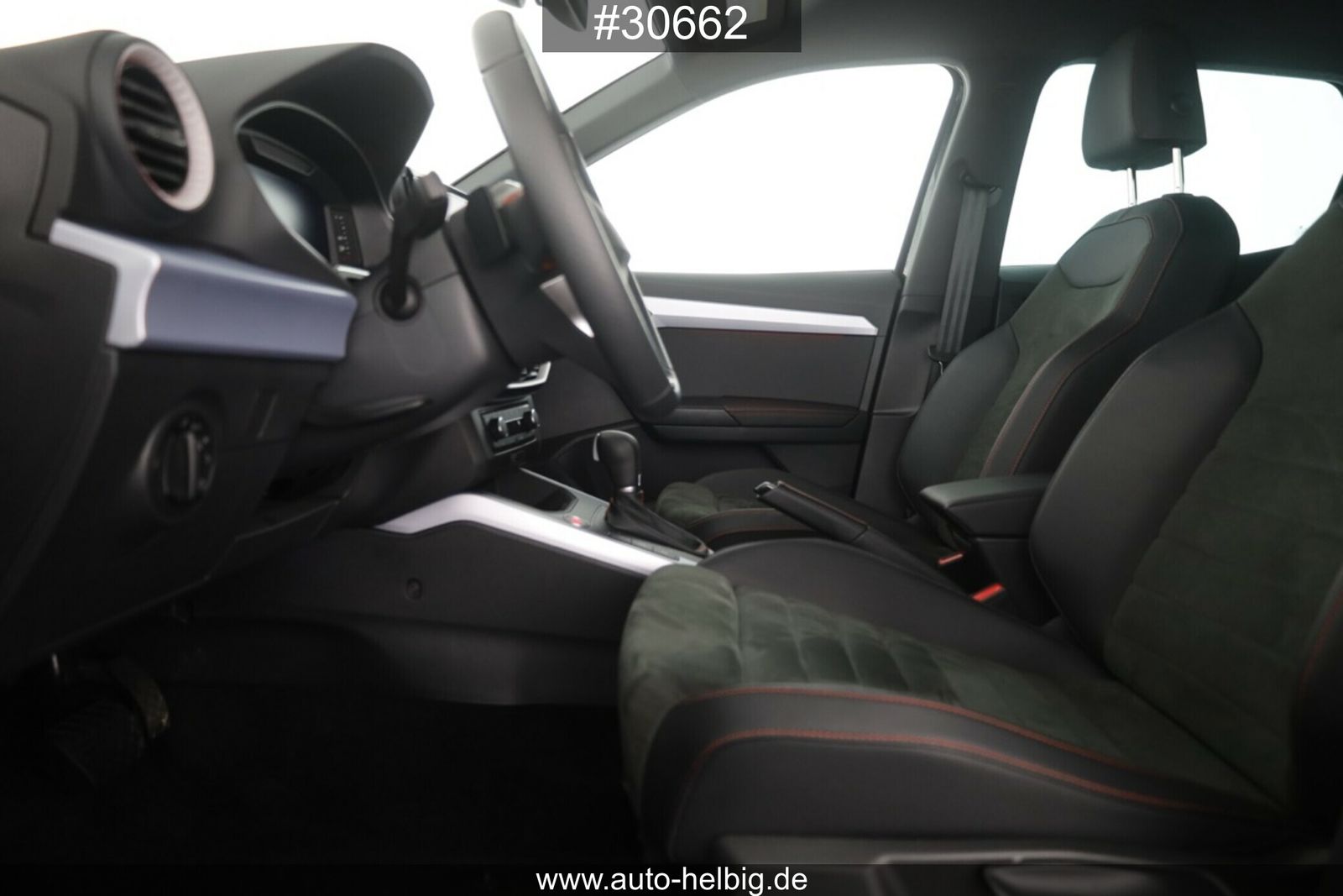 Seat Arona 1.5 TSI FR #AHK#LED#ACC#DSG#Navi#Kessy#SHZ