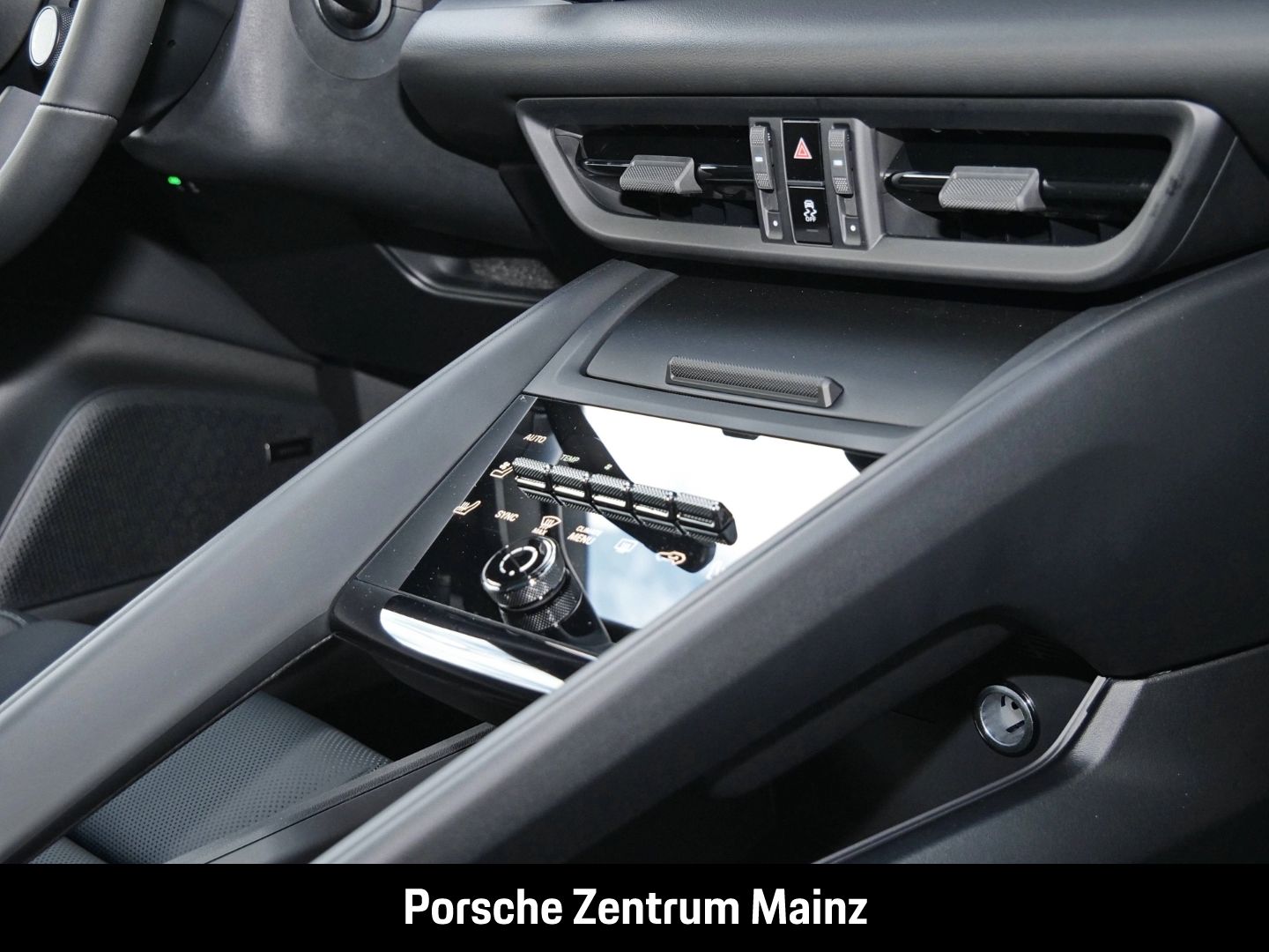 Porsche Macan 4 LED-Matrix Abstandstempomat Luftfederung