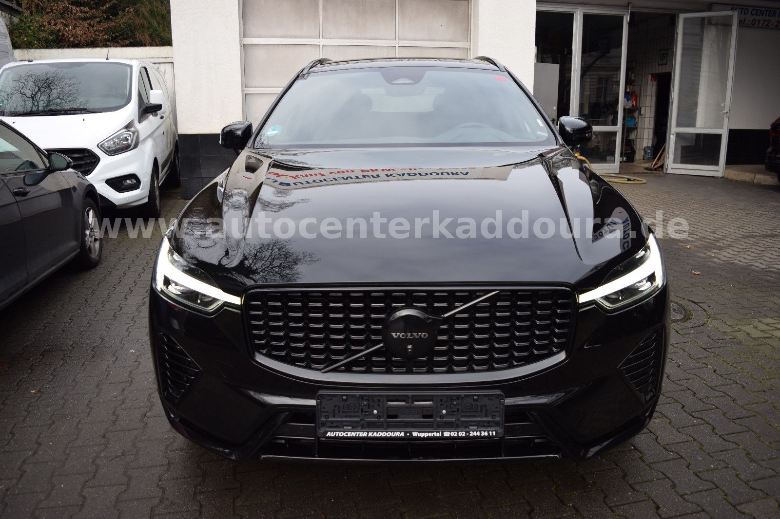 Volvo XC60 T6Plus Black Edition - Samsaru's Car Outlet