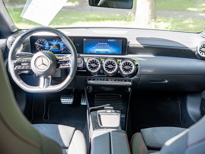 Mercedes-Benz CLA 250 4M Coupé AMG-Sport - Samsaru's Car Outlet