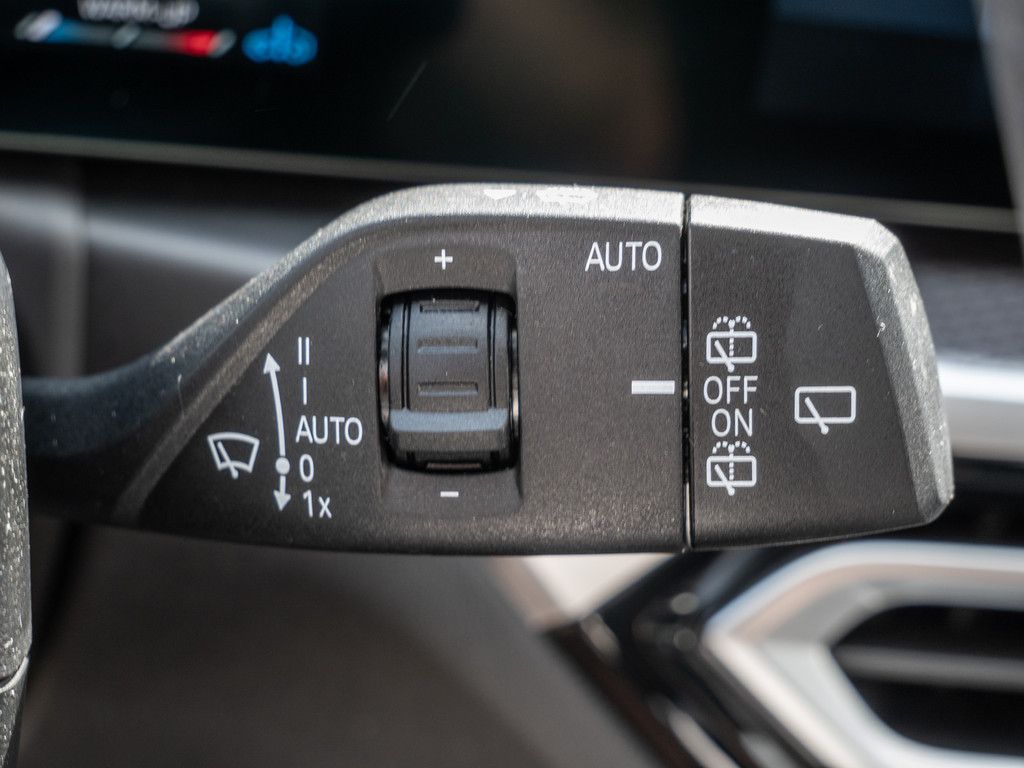 BMW 320d Touring M-Sport - Samsaru's Car Outlet