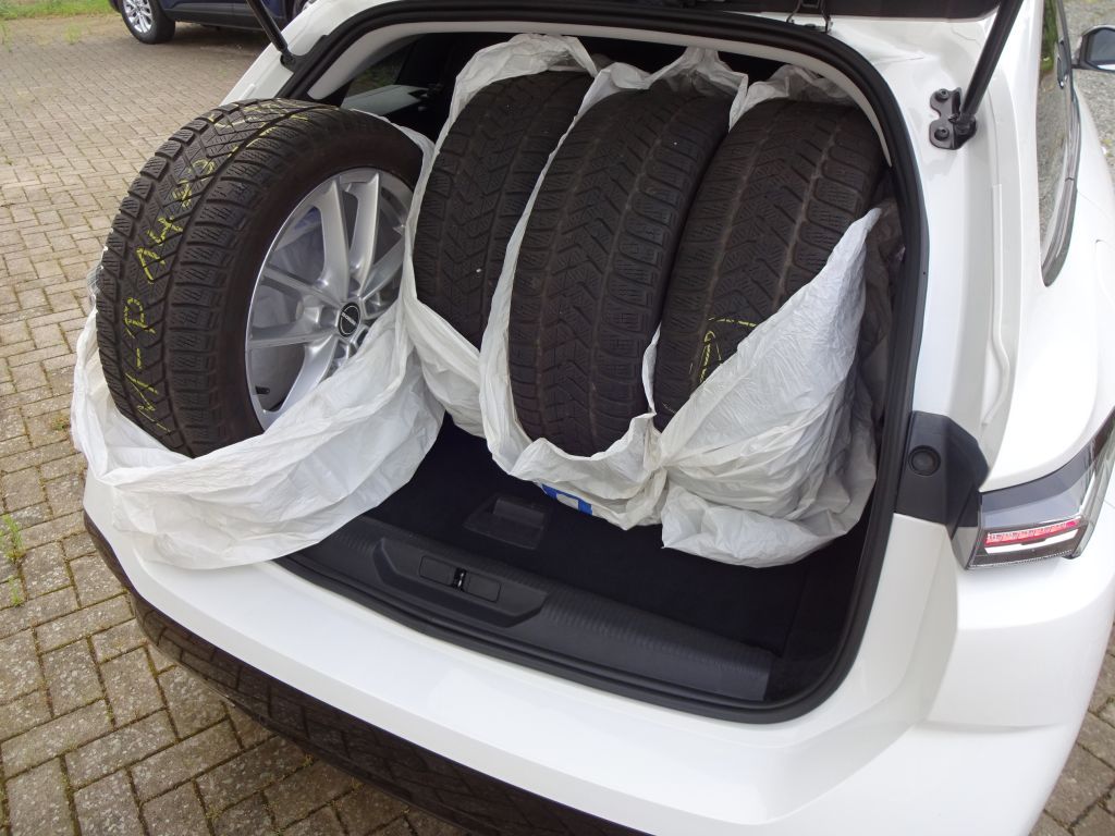 Peugeot 308 SW BlueHDi 130 EAT8 Allure Pack - Samsaru's Car Outlet