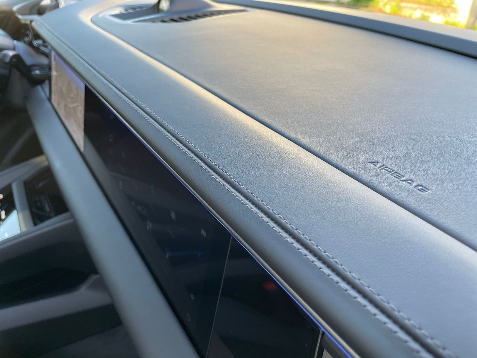 Porsche Macan 4 - Samsaru's Car Outlet
