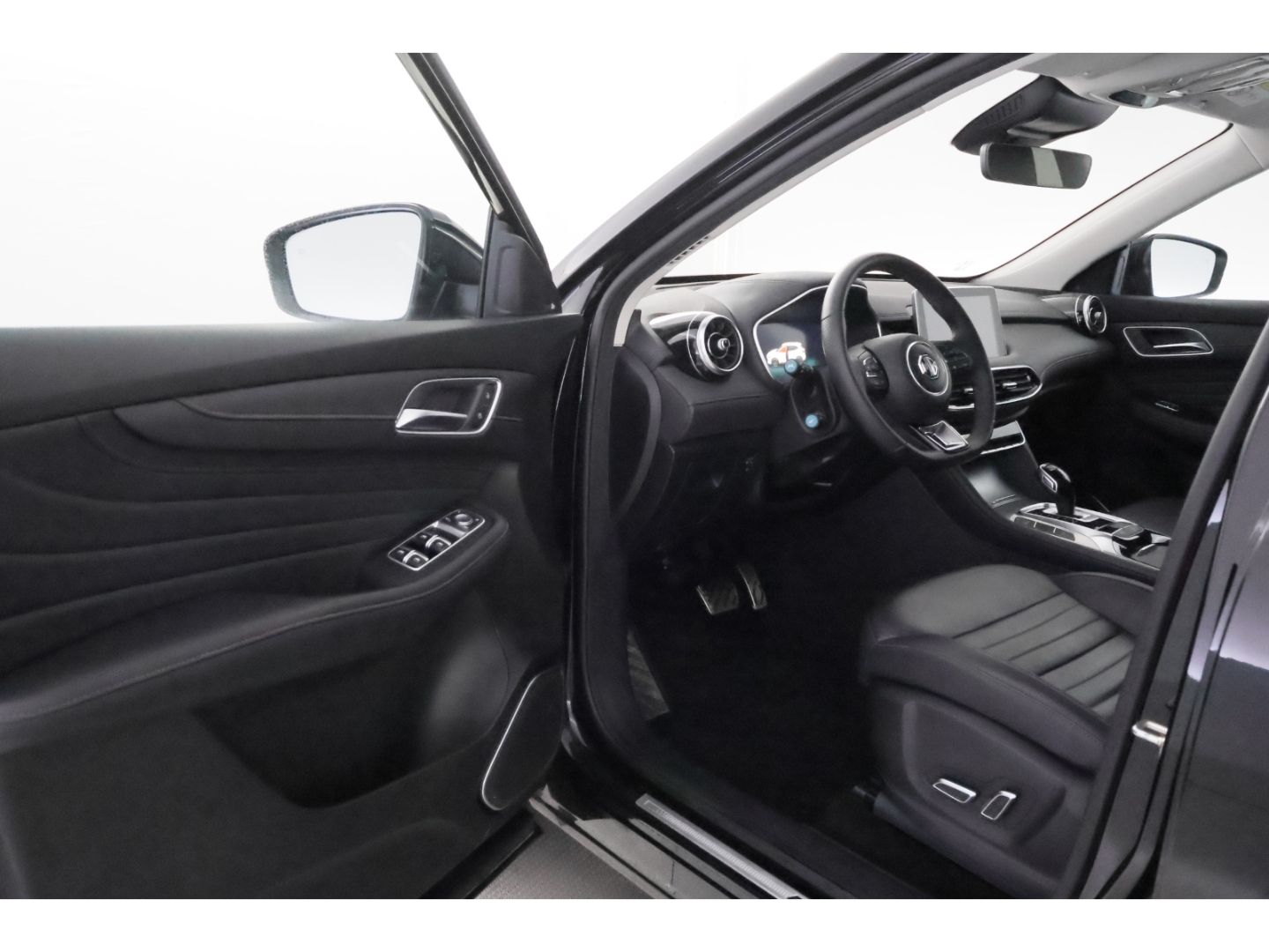 MG HS 1.5T Aut.Luxury+LED+NAVI+VIRTUAL+KAMERA+PDC