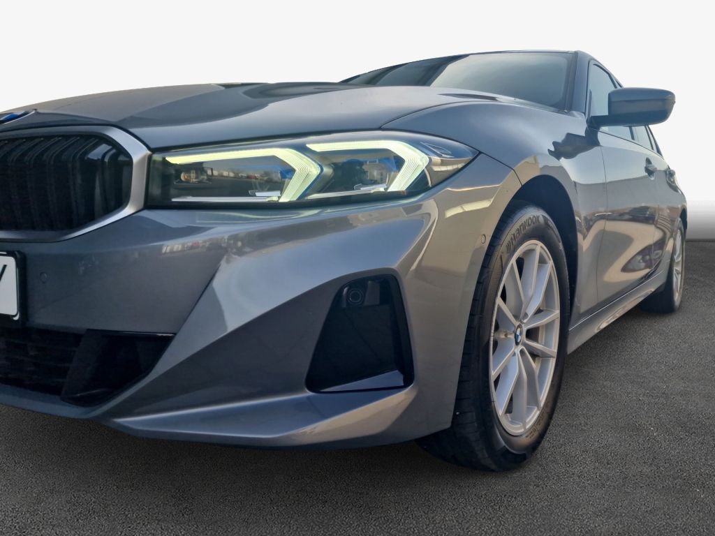 BMW 318i Aut. *AHK*Car-Play*