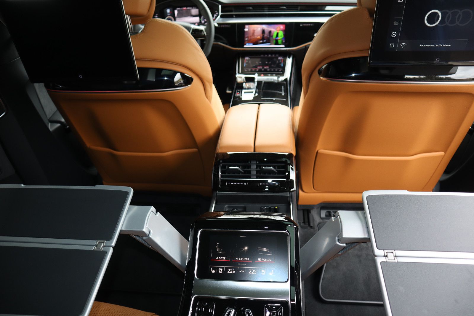 Audi A8L 60 TFSIe lang BLACK - Samsaru's Car Outlet