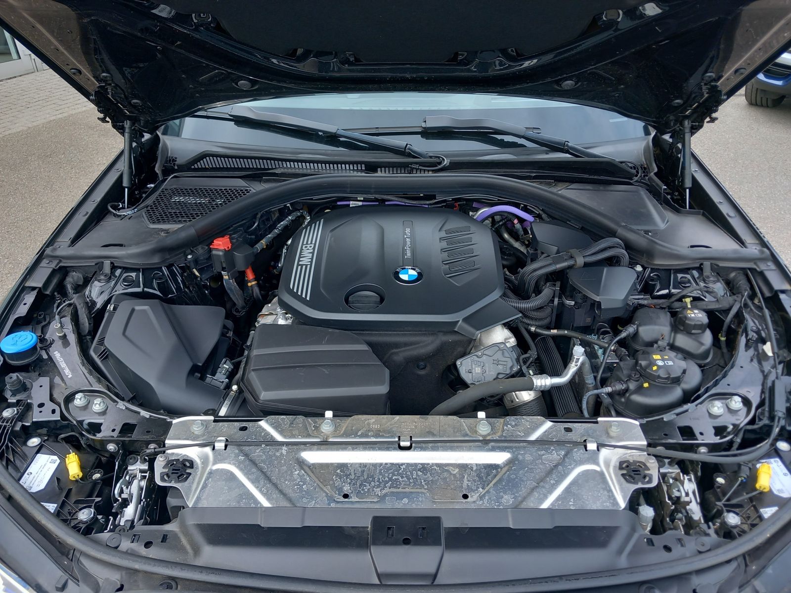 BMW 320d Touring xDrive Aut MSport - Samsaru's Car Outlet