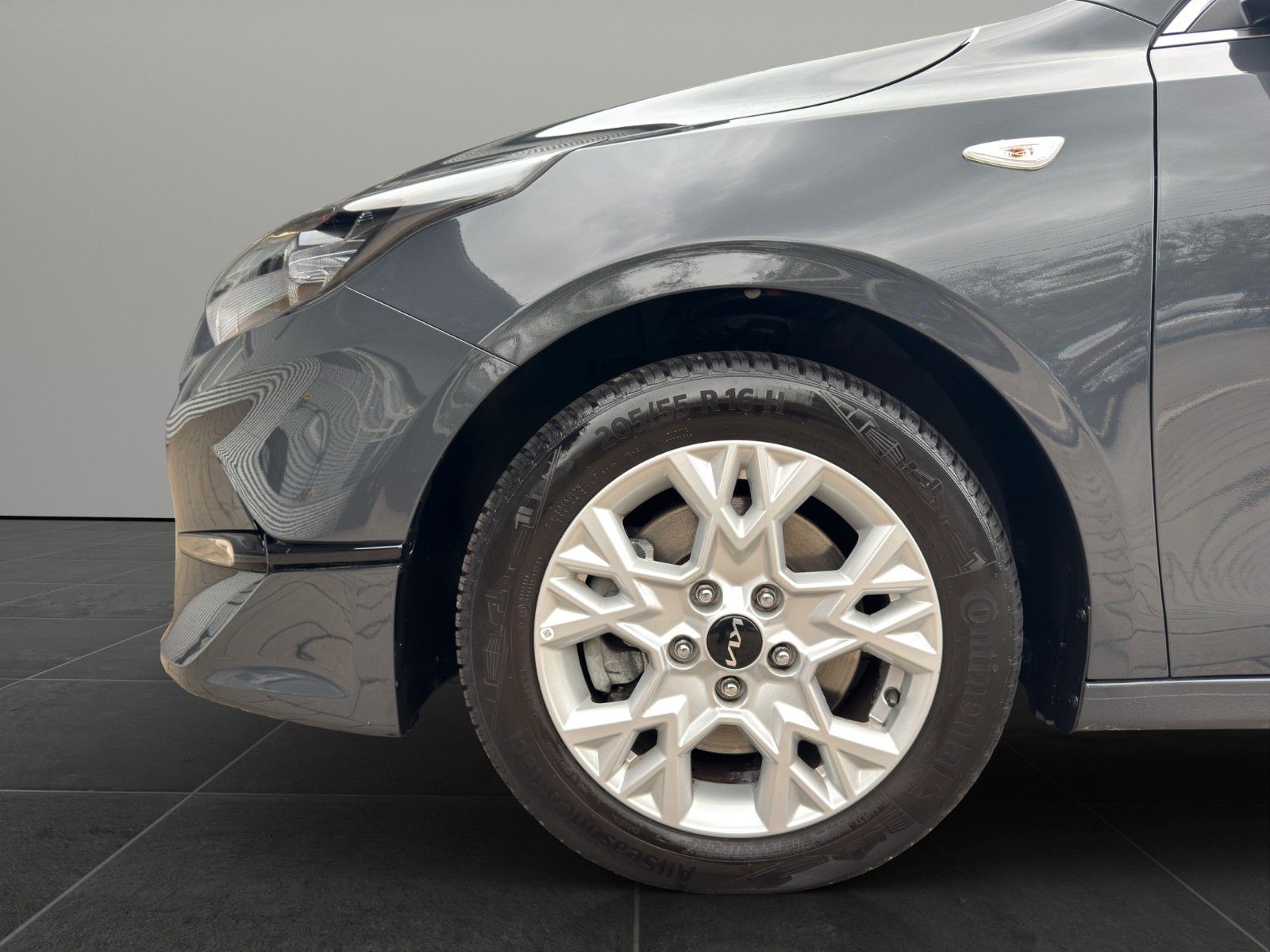 Kia cee'd / Ceed Vision - Samsaru's Car Outlet