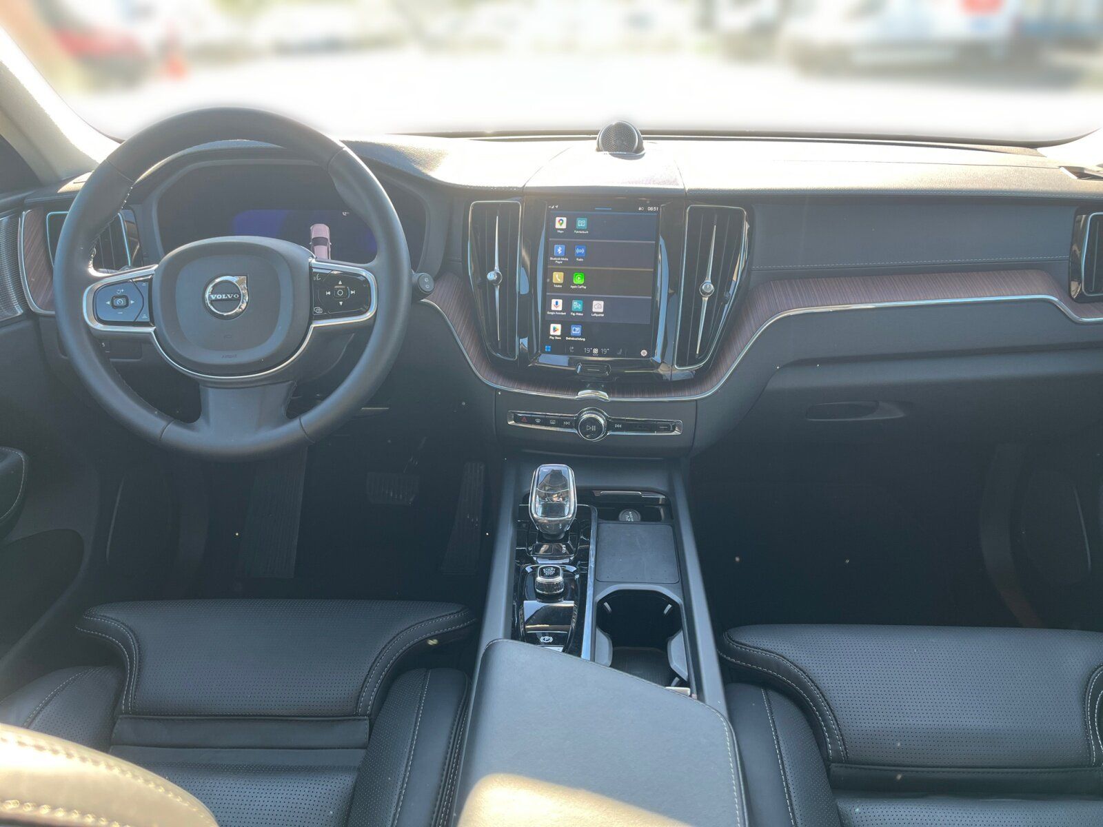 Volvo XC60 B5 AWD Ultimate Dark SHD+AHK+NAVI+360°K