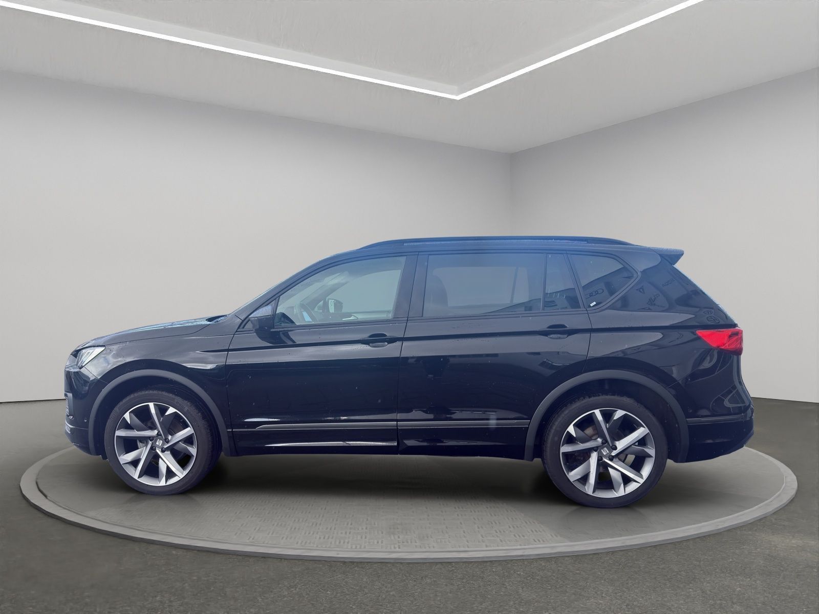 Seat Tarraco 1.5 TSI DSG FR AHK+NAVI+ACC+LED+KAMERA