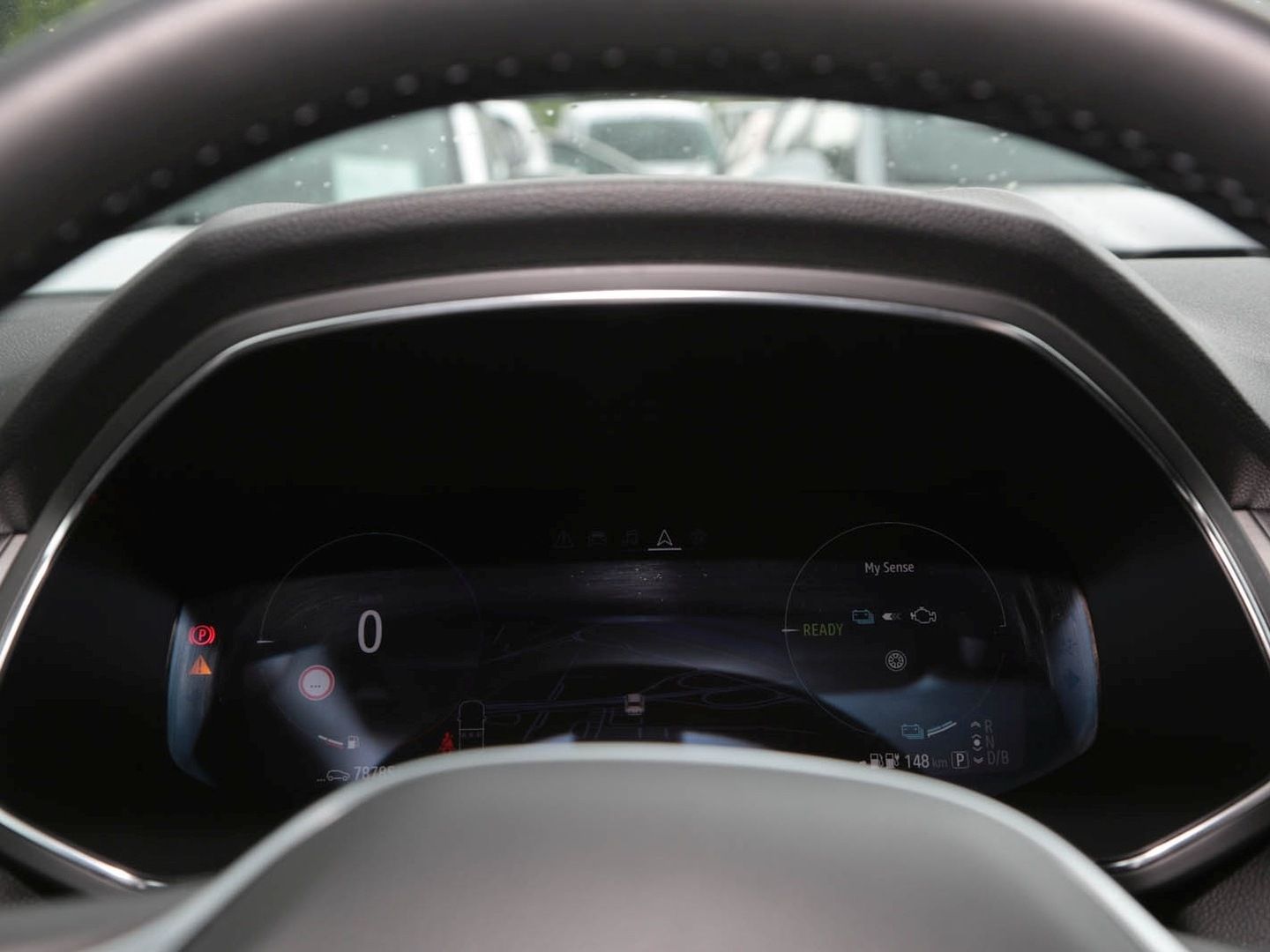 Renault Captur Intens Plug-in Hybrid - Samsaru's Car Outlet