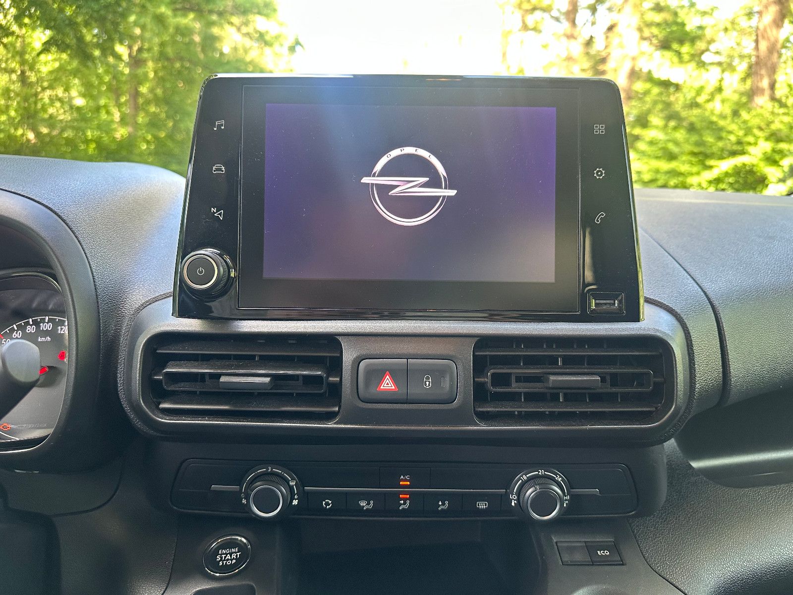 Opel Combo E Cargo Edition - Samsaru's Car Outlet