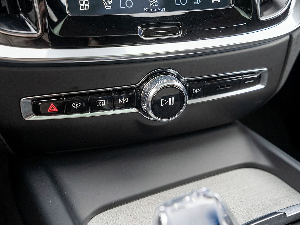 Volvo V60 Cross Country B5 AWD Ultimate 360° PANO HUD