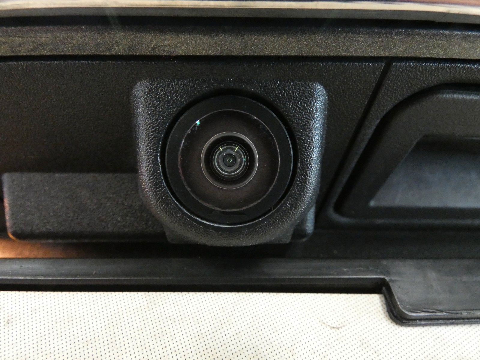 Ford Mondeo 2.0 Titanium - Samsaru's Car Outlet