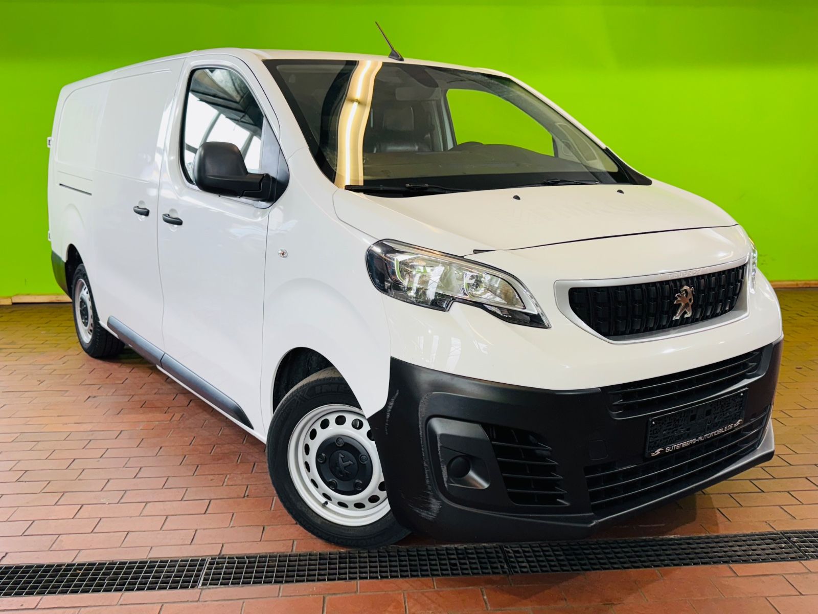 Peugeot Expert Kasten Premium - Samsaru's Car Outlet