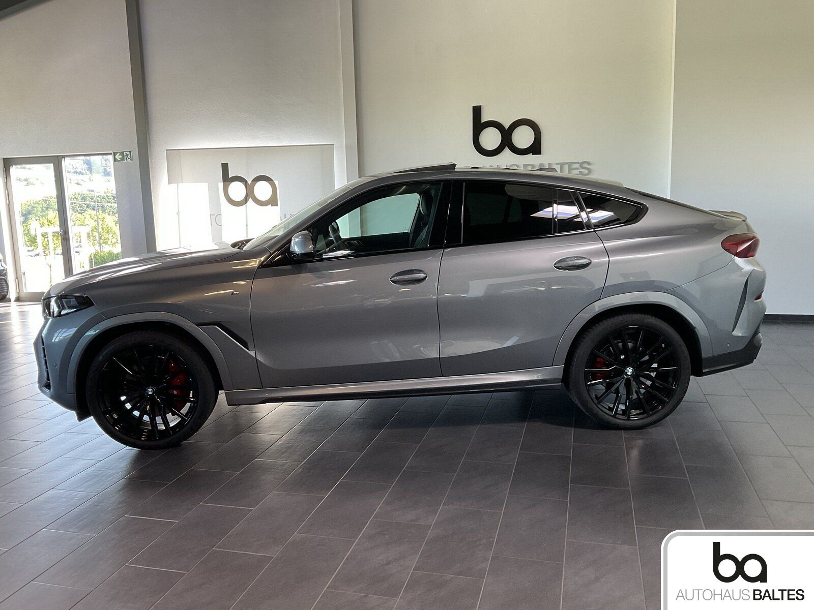 BMW X6 xDrive 30d M Sport 22"/Pano/HK/DrivPro/Luft/A