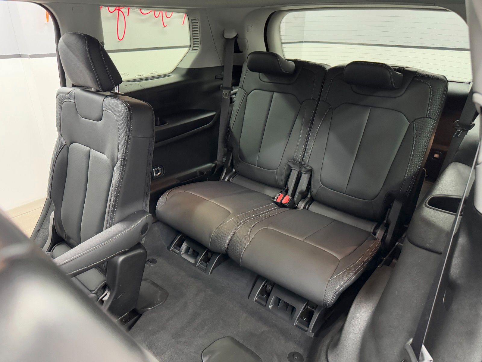 Jeep Grand Cherokee L Laredo 4x4/Unfallfrei!/Akh-3,1T