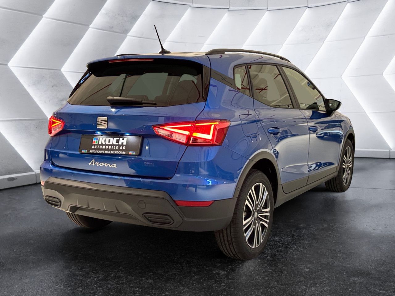 Seat Arona 1.0 TSI DSG Road Ed SOUND NAVI PDC V+H AHK