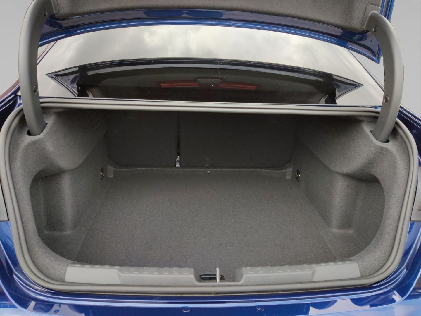 Audi A3 Limo 30 TFSI advanced - Samsaru's Car Outlet