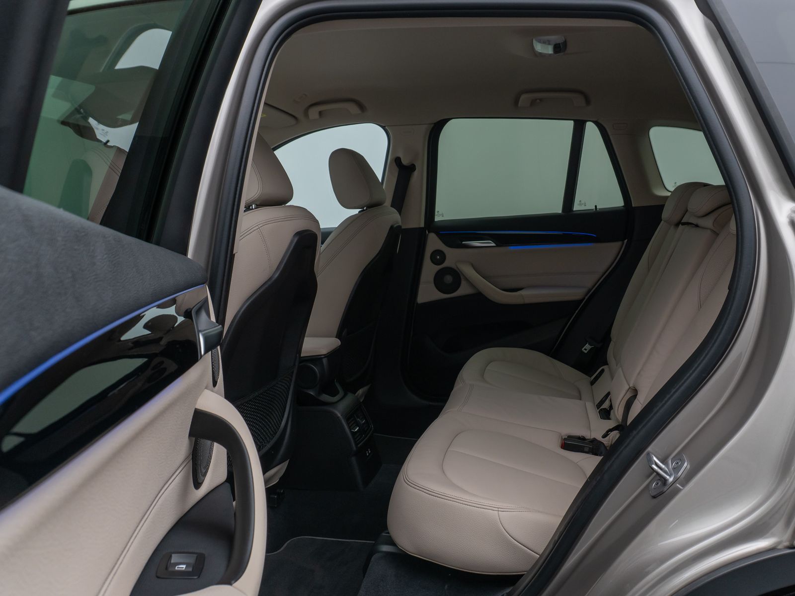 BMW X1 xD25d xLine - Samsaru's Car Outlet
