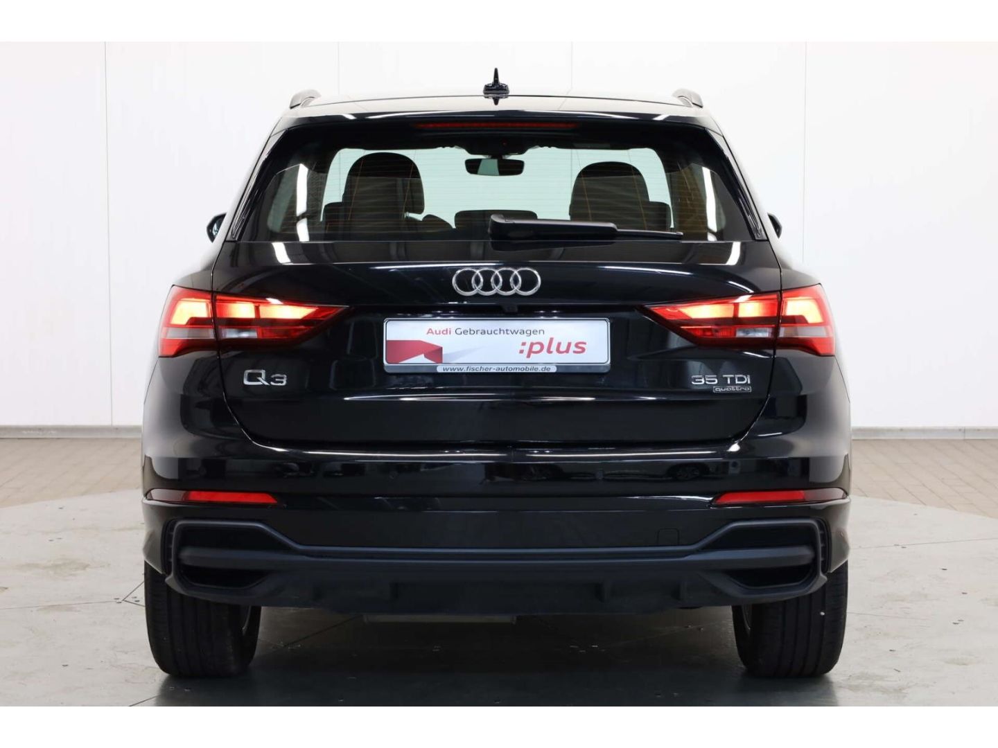Audi Q3 35 TDI quattro S line S-Tronic - Samsaru's Car Outlet