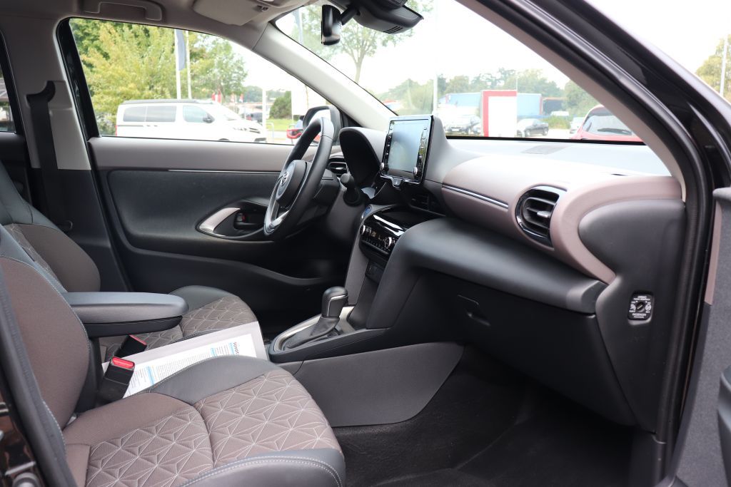 Toyota Yaris Cross Hybrid 1.5 VVT-i Elegant