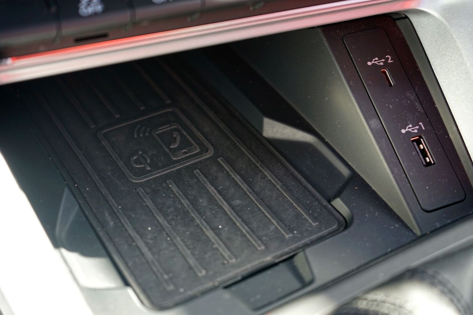 Audi Q3 40 TFSI qu. advanced - Samsaru's Car Outlet