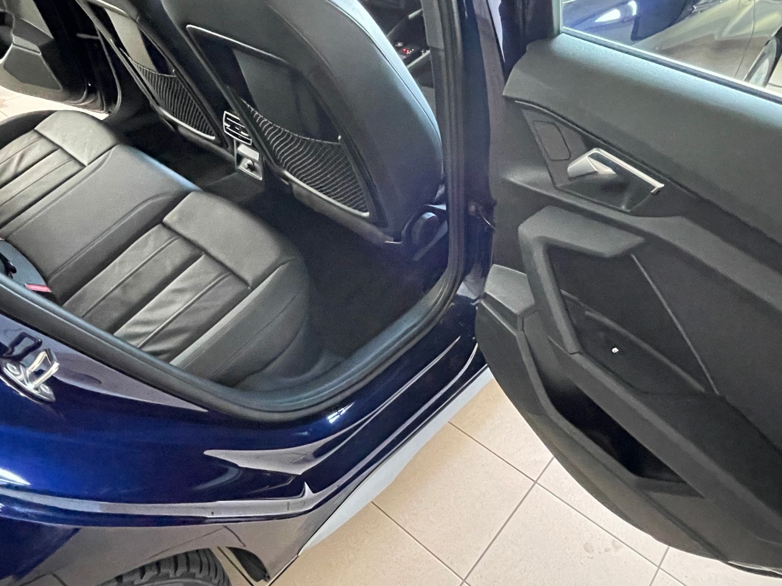 Audi A3 Sportback 35 TDI s tronic S line*LEDER*NAVI*D