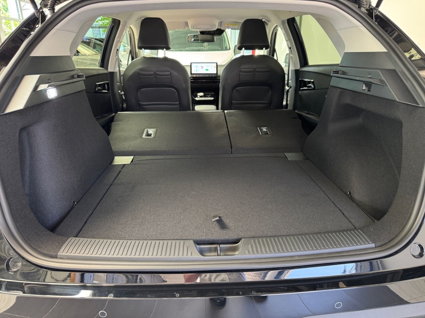 MG4 Luxury 360grad Kamera SHZ Lenkradheizung Nav
